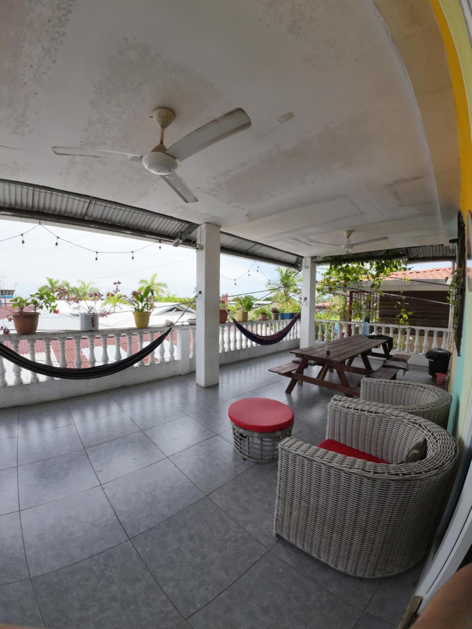 Cataleya Hostel Bocas Town Exterior photo